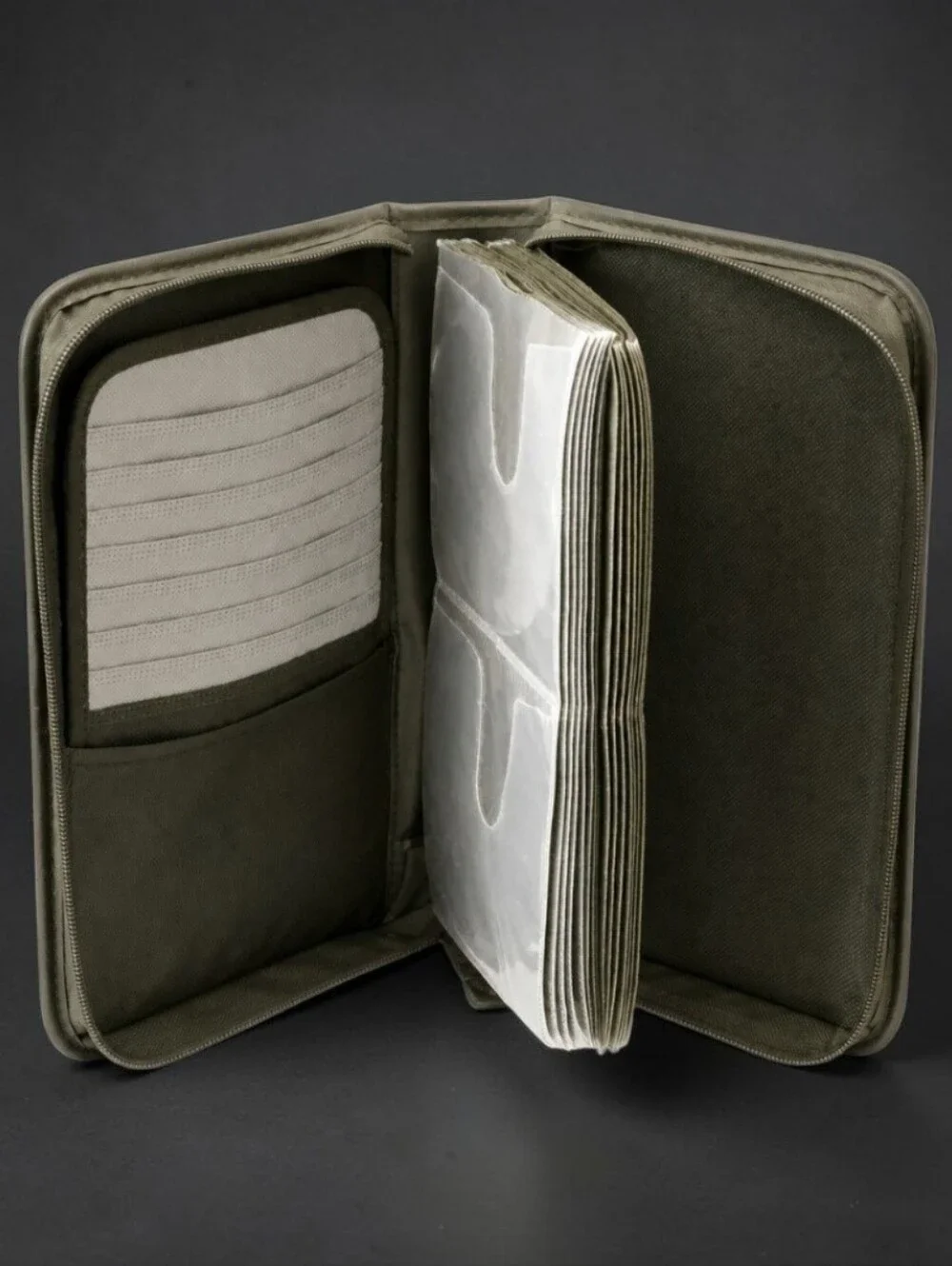 [Holds 72 Count] Nylon Black Zippered CD/DVD Storage Book Travel Transport Case.